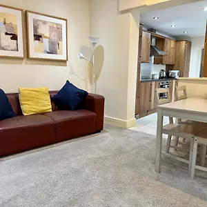 Tithebarn Townhouse Holiday home Poulton-le-Fylde
